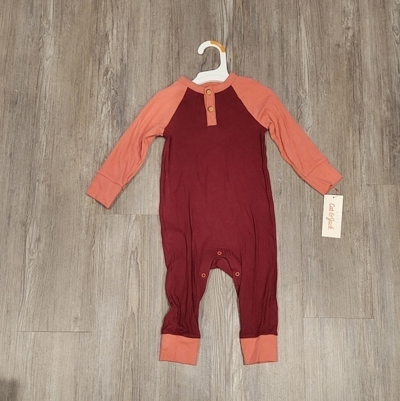 12 months | Cat & Jack Long Sleeve Romper - Picture 3 of 3